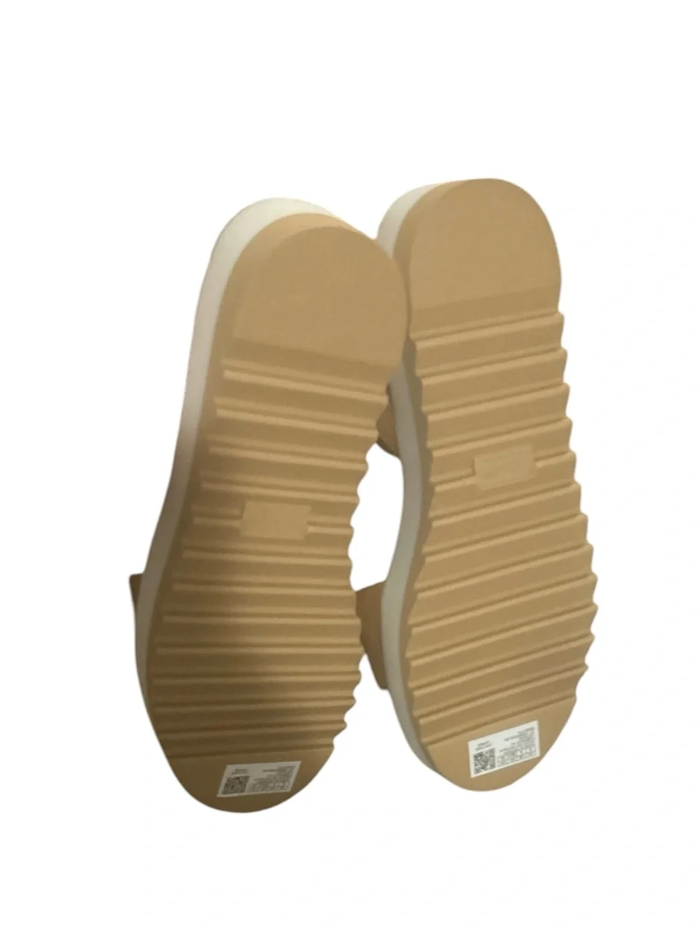 TOMS wedge Brynn sandals with tan leather upper and platform midsole size 8.